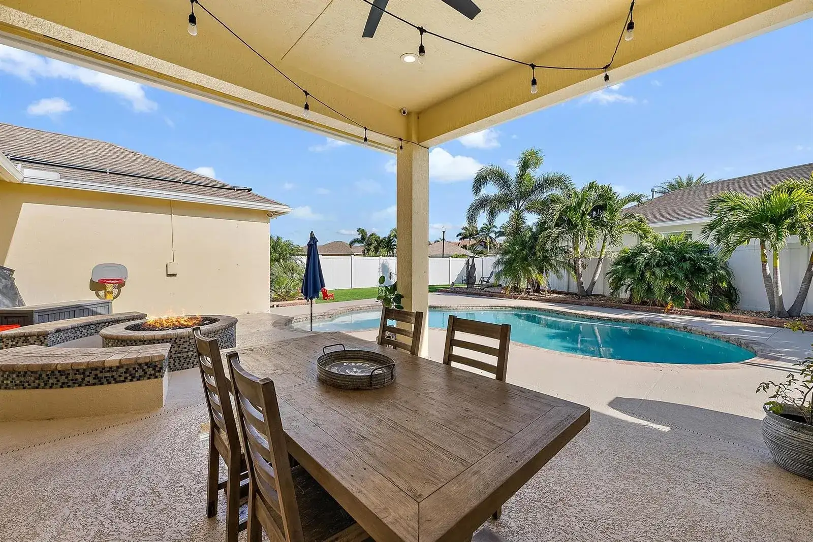 10352 SW Westlawn Boulevard, Port St. Lucie FL 34987 photo 3
