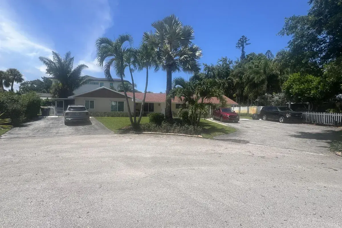 2081 Joy Rene Lane, North Palm Beach FL 33408