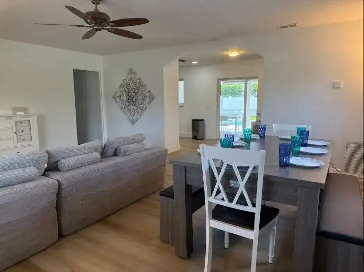 516 E Whitney Drive, Jupiter FL 33458 photo 4
