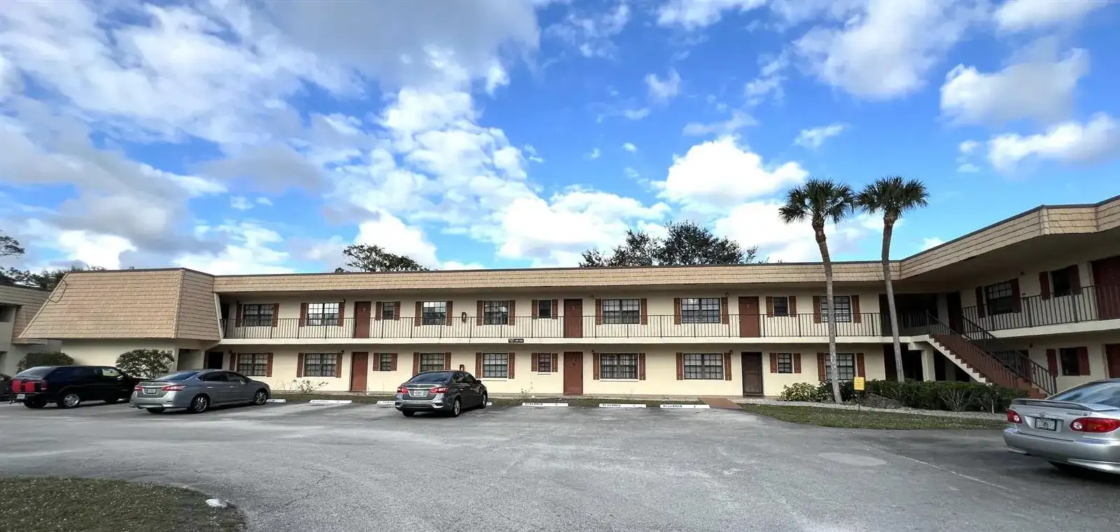 4205 Oak Terrace Drive # 4205, FL 33463 photo 2