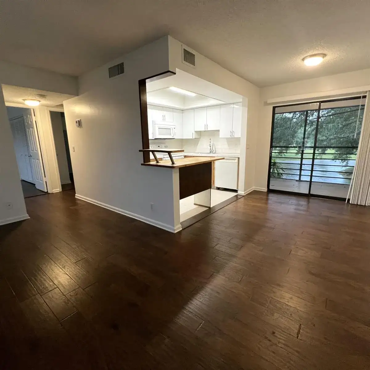 4205 Oak Terrace Drive # 4205, FL 33463 photo 4