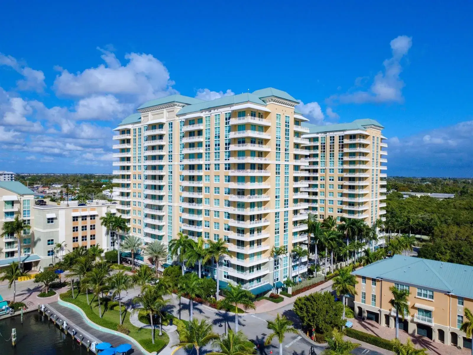 625 Casa Loma Boulevard # 1206, Boynton Beach FL 33435