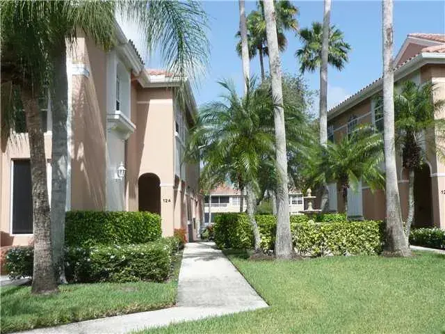 124 Legendary Circle, Palm Beach Gardens FL 33418