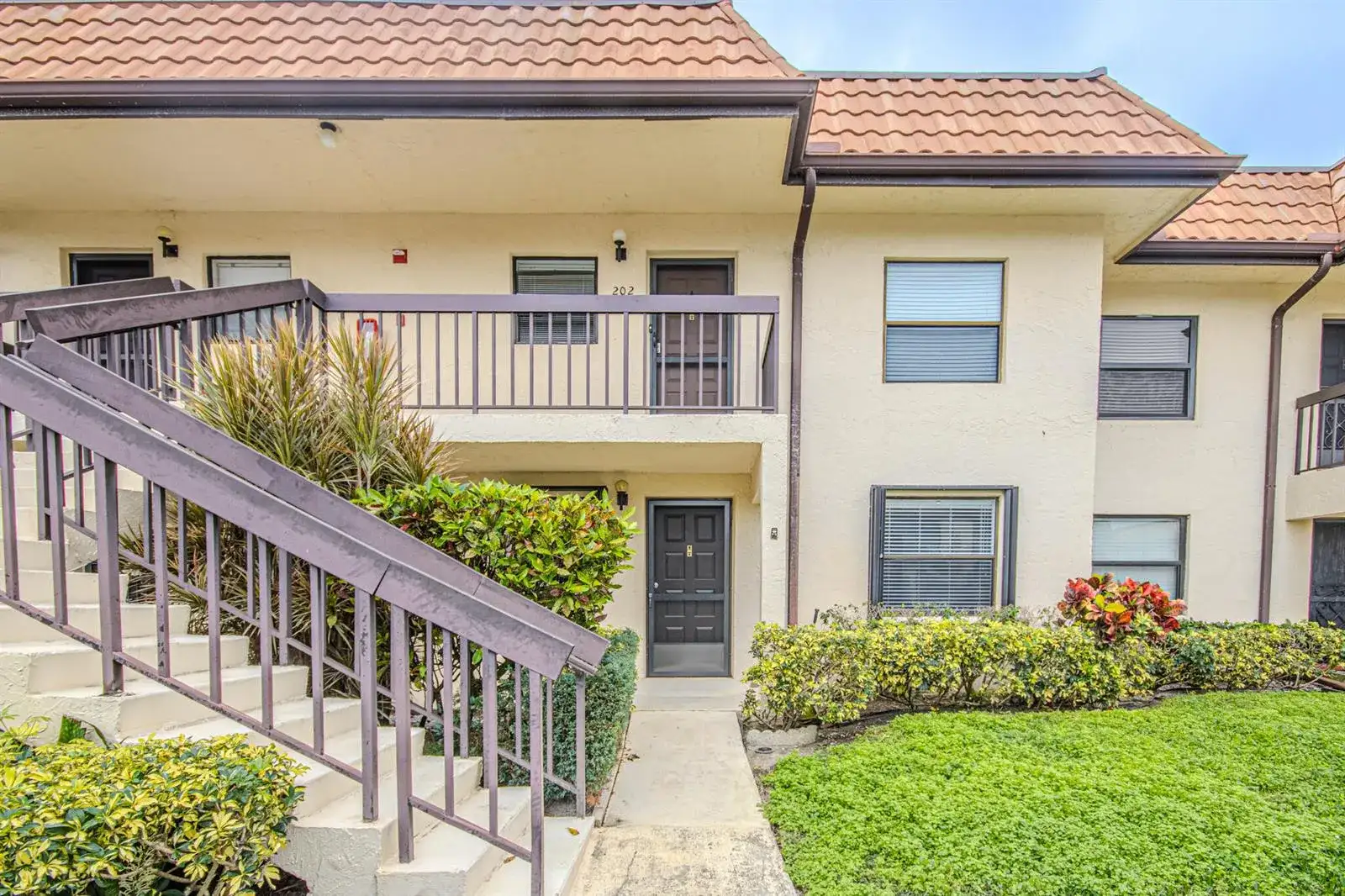 7094 Golf Colony Court # 102, Lake Worth FL 33467 photo 2