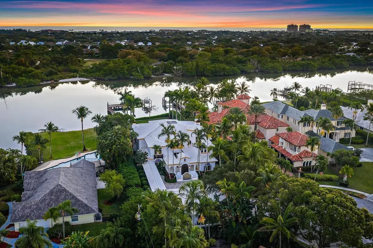 2929 Marys Way, Palm Beach Gardens FL 33410