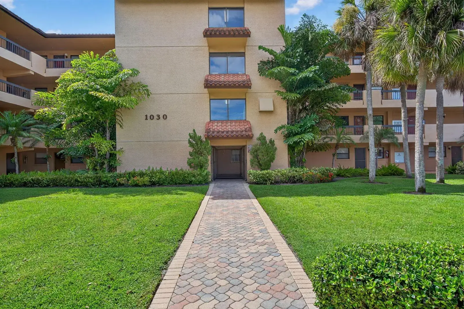 1030 Us Highway 1 # 413, North Palm Beach FL 33408