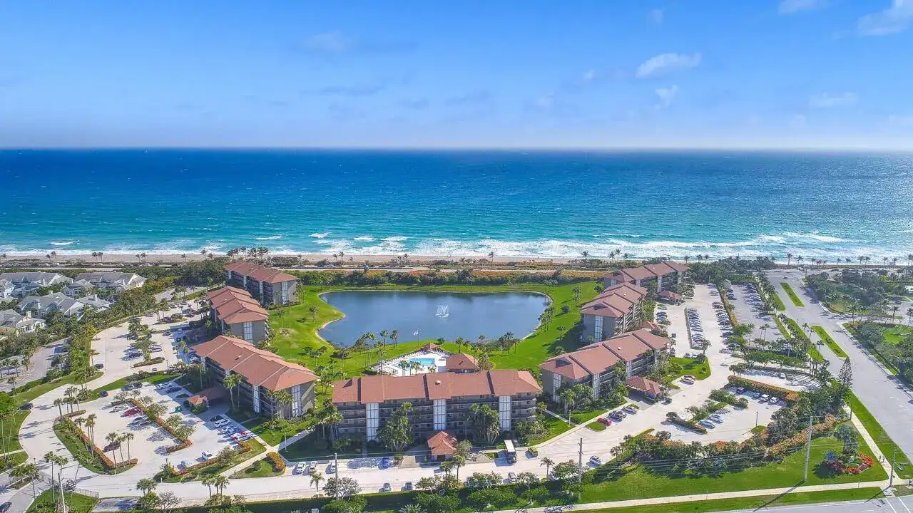 301 S Seas Drive # 305, Jupiter FL 33477 photo 2