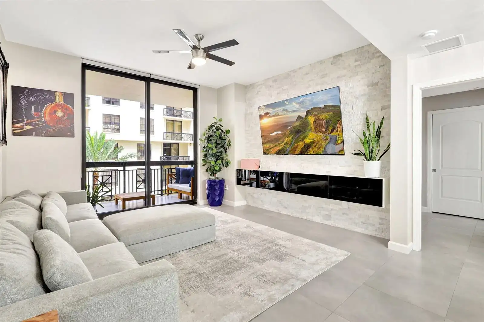 801 S Olive Avenue # 1018, West Palm Beach FL 33401 photo 2