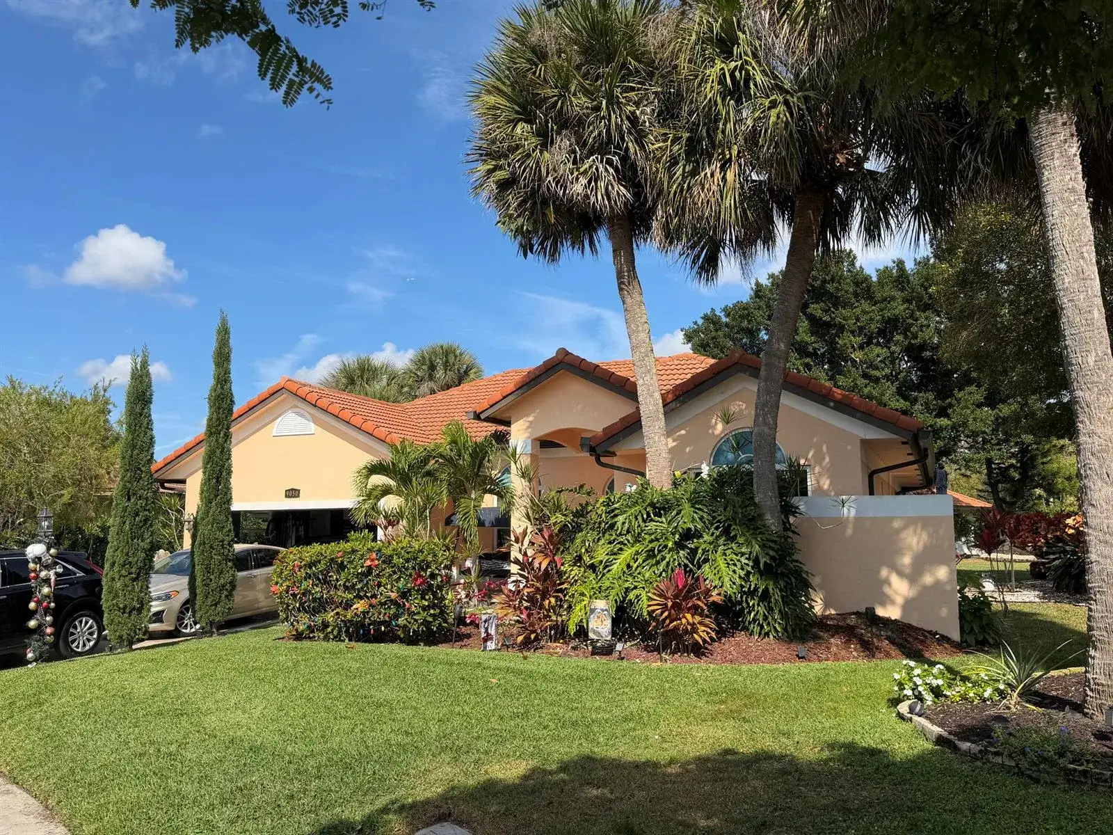 9050 Cypress Hollow Drive, Palm Beach Gardens FL 33418