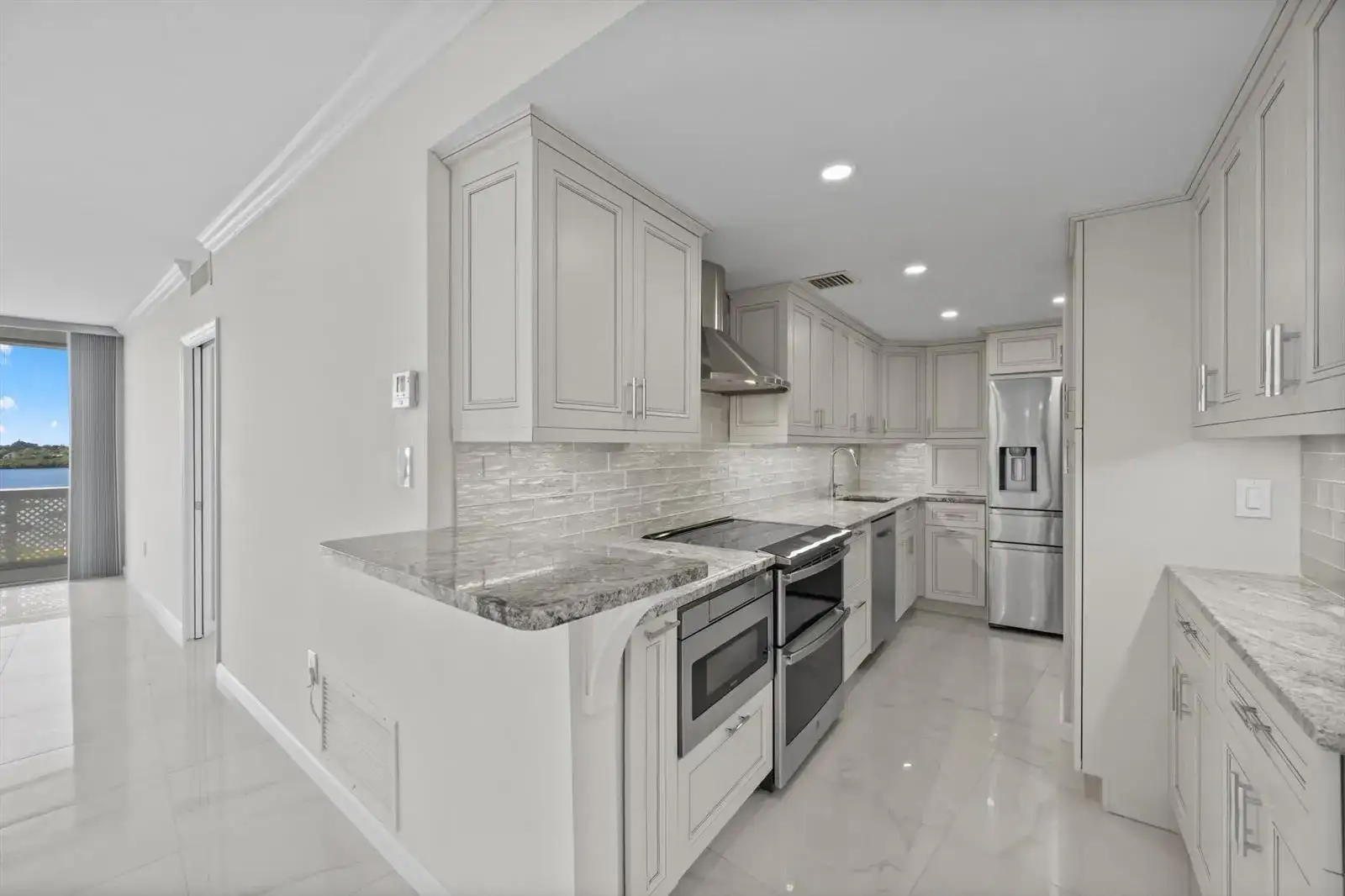 2760 S Ocean Boulevard # 517, Palm Beach FL 33480 photo 2