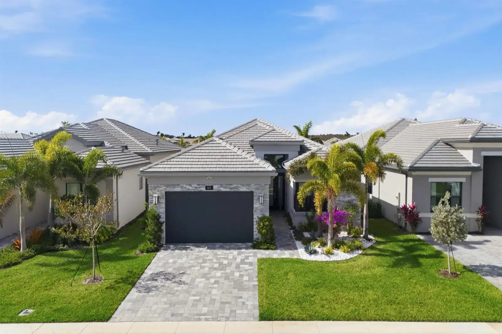 9674 Spruce Woods Drive, Boynton Beach FL 33473 photo 3