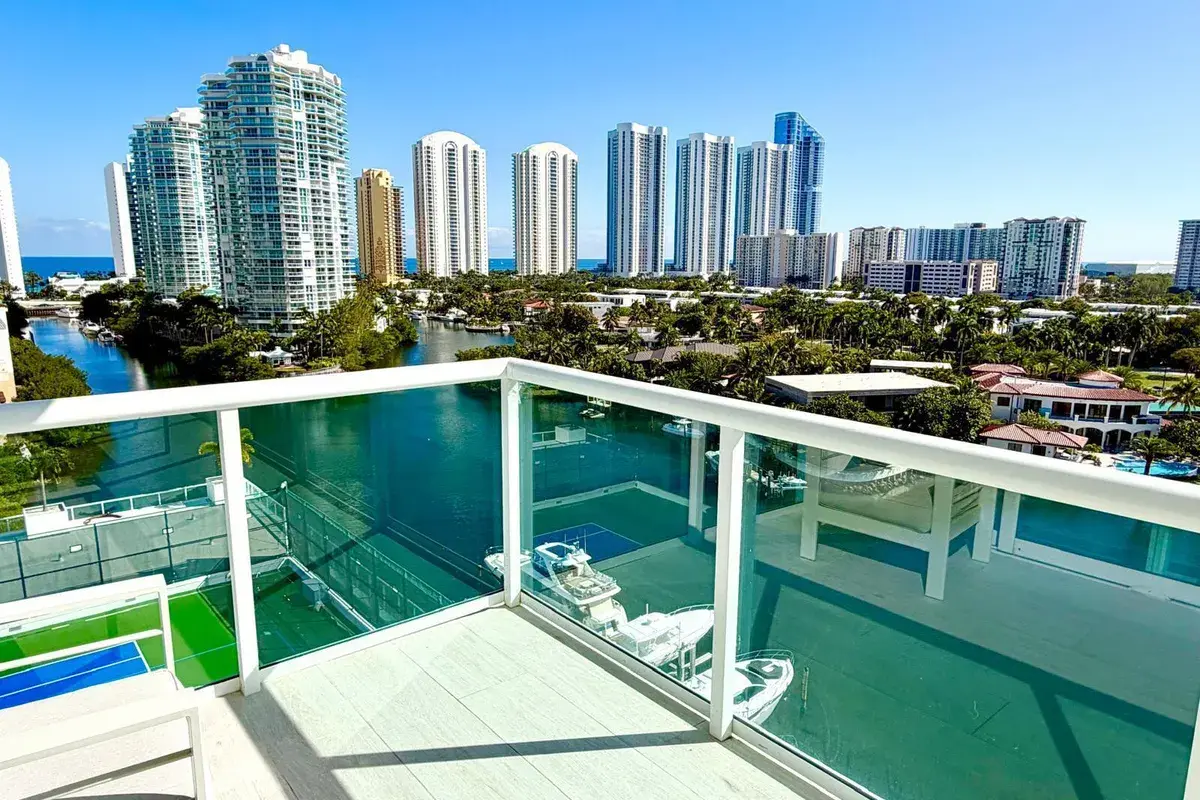 400 Sunny Isles Boulevard # 1022, Sunny Isles Beach FL 33160