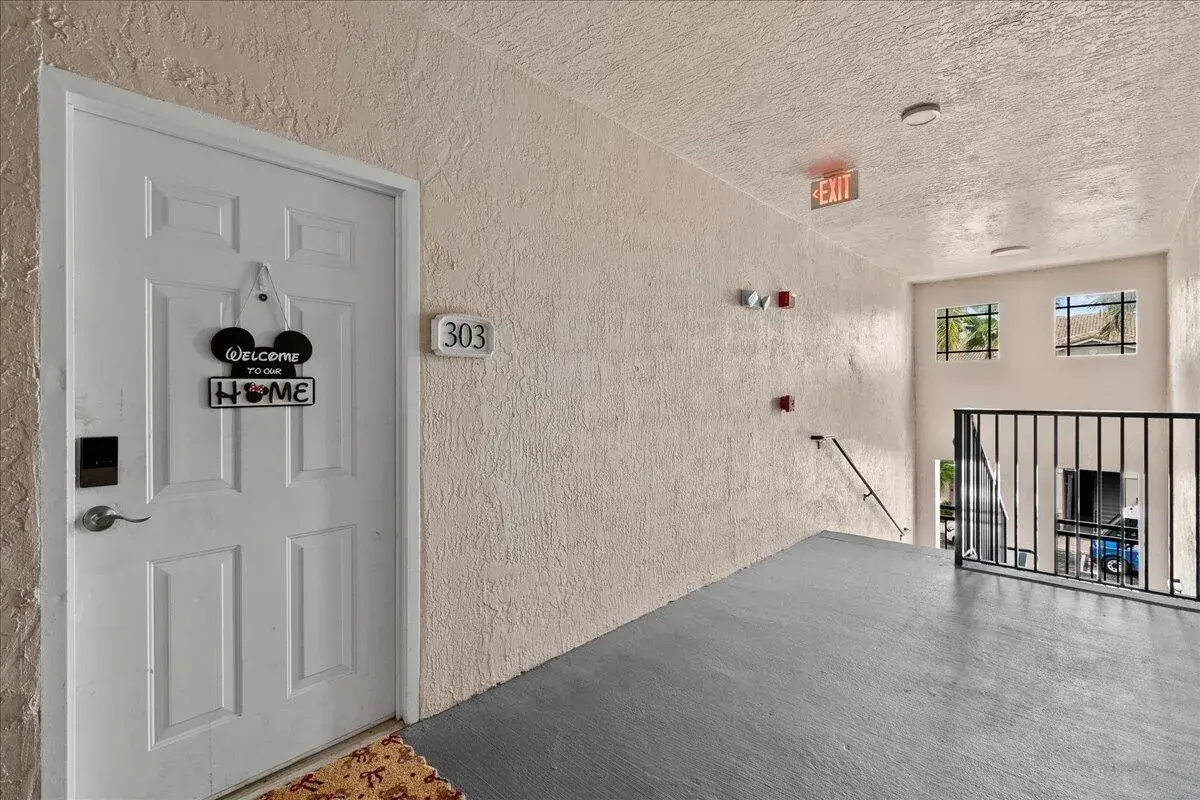 2804 Sarento Place # 303, Palm Beach Gardens FL 33410