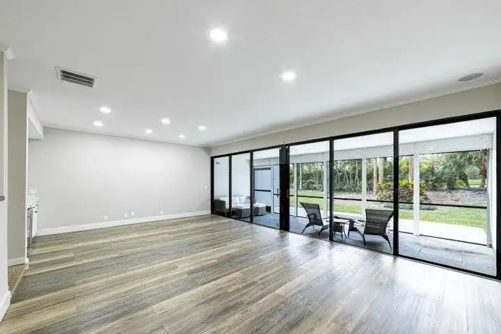 2517 Presidential Way # B, West Palm Beach FL 33401 photo 2
