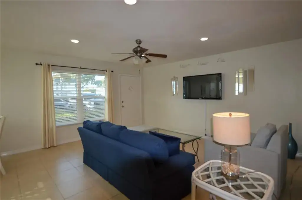 2800 Indian River Boulevard # 1, Vero Beach FL 32960 photo 5