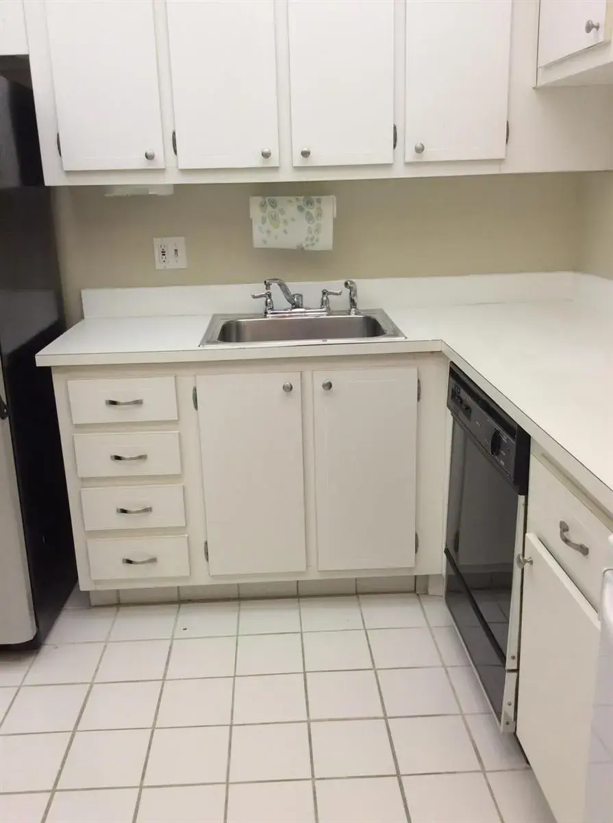470 Executive Center Drive # 2k, West Palm Beach FL 33401 photo 4