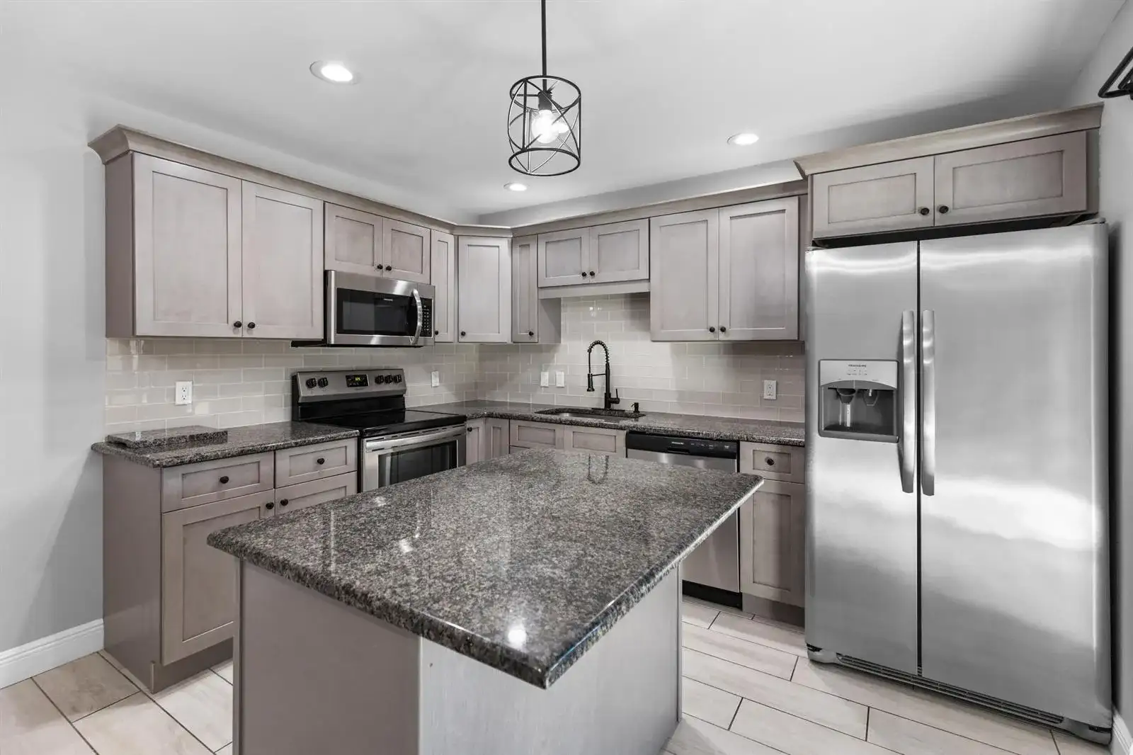 2302 SE Round Table Drive # B, Port St. Lucie FL 34952 photo 3
