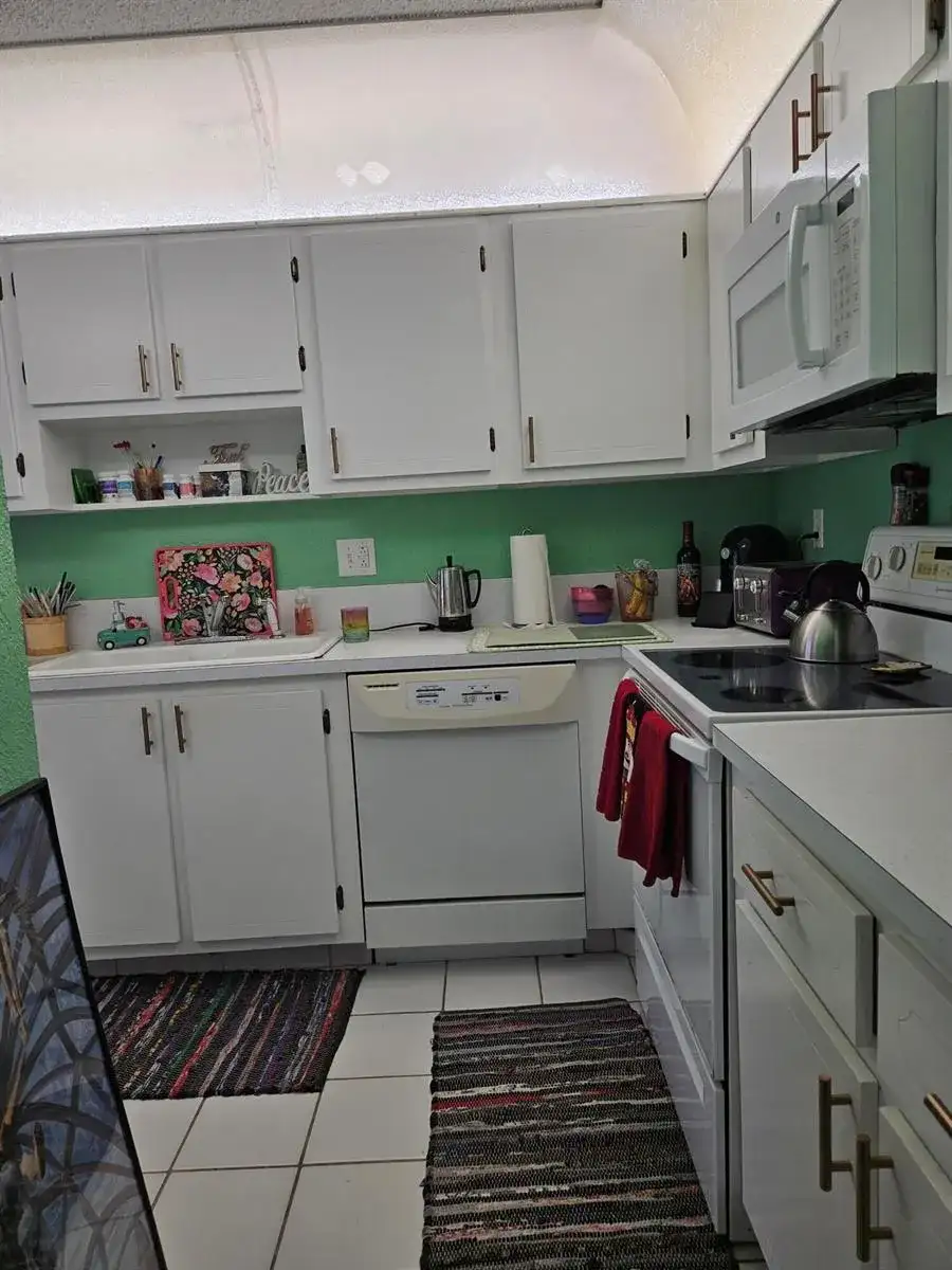 1845 NW 18th Street # 202, Delray Beach FL 33445 photo 5