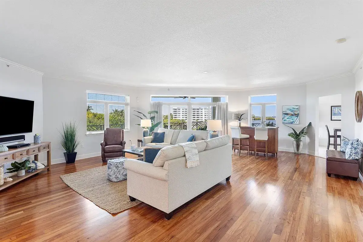309 E Ocean Avenue # 205, Lantana FL 33462