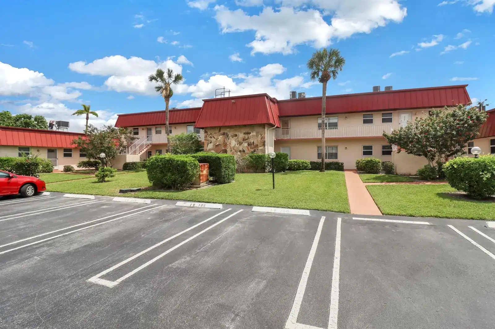 12016 Greenway Circle S # 204, Royal Palm Beach FL 33411