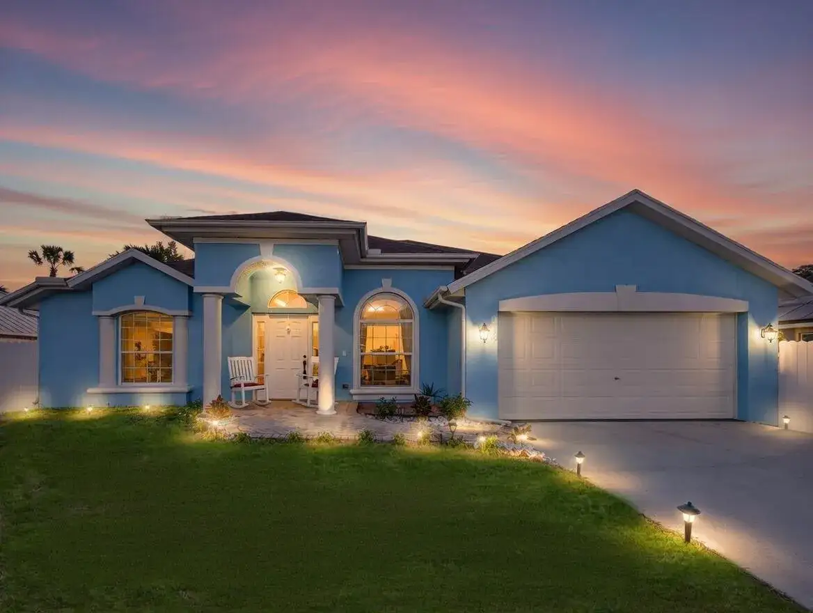 982 SW Worcester Lane, Port St. Lucie FL 34953