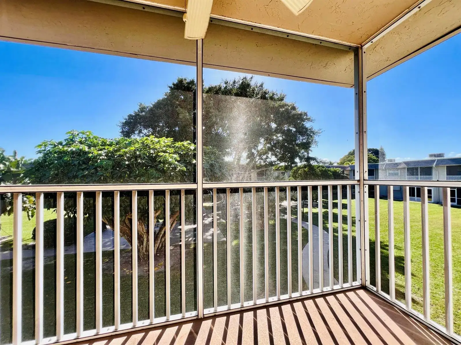 209 Oxford 200, West Palm Beach FL 33417 photo 3