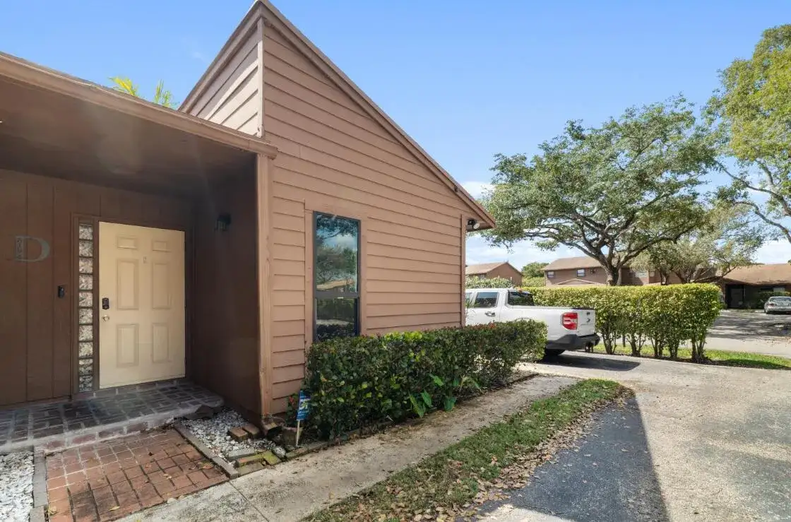 6194 Pine Tree Lane # D, Tamarac FL 33319 photo 4