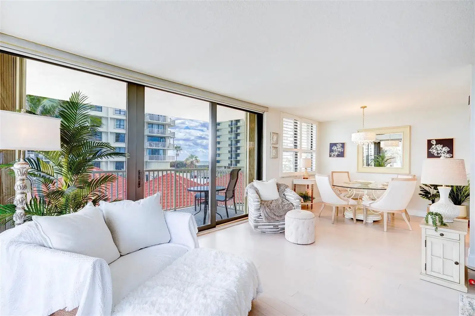 5480 N Ocean Drive, Singer Island FL 33404 photo 2