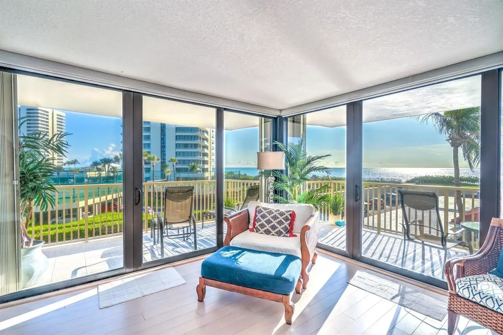 5480 N Ocean Drive, Singer Island FL 33404 photo 4