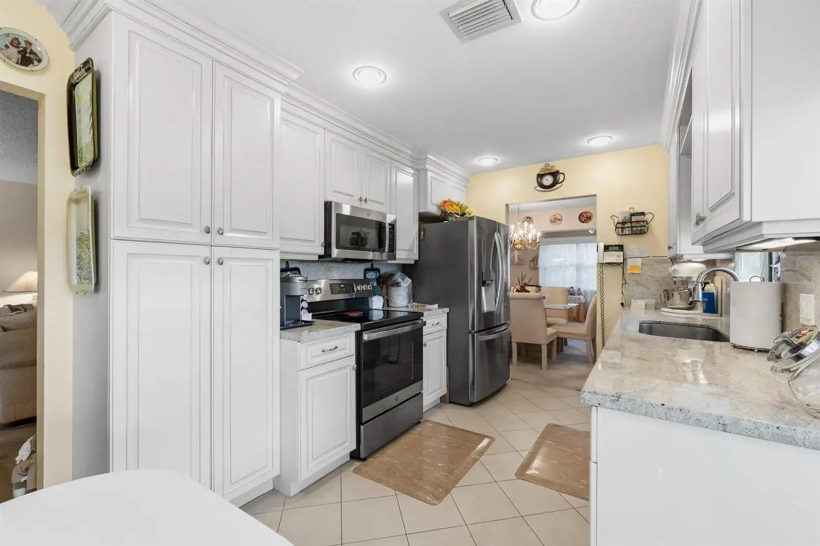 6251 Blue Baneberry Lane, FL 33463 photo 3