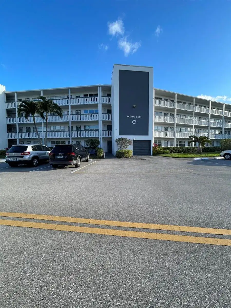 3019 Harwood C # 3019, Deerfield Beach FL 33442 photo 2