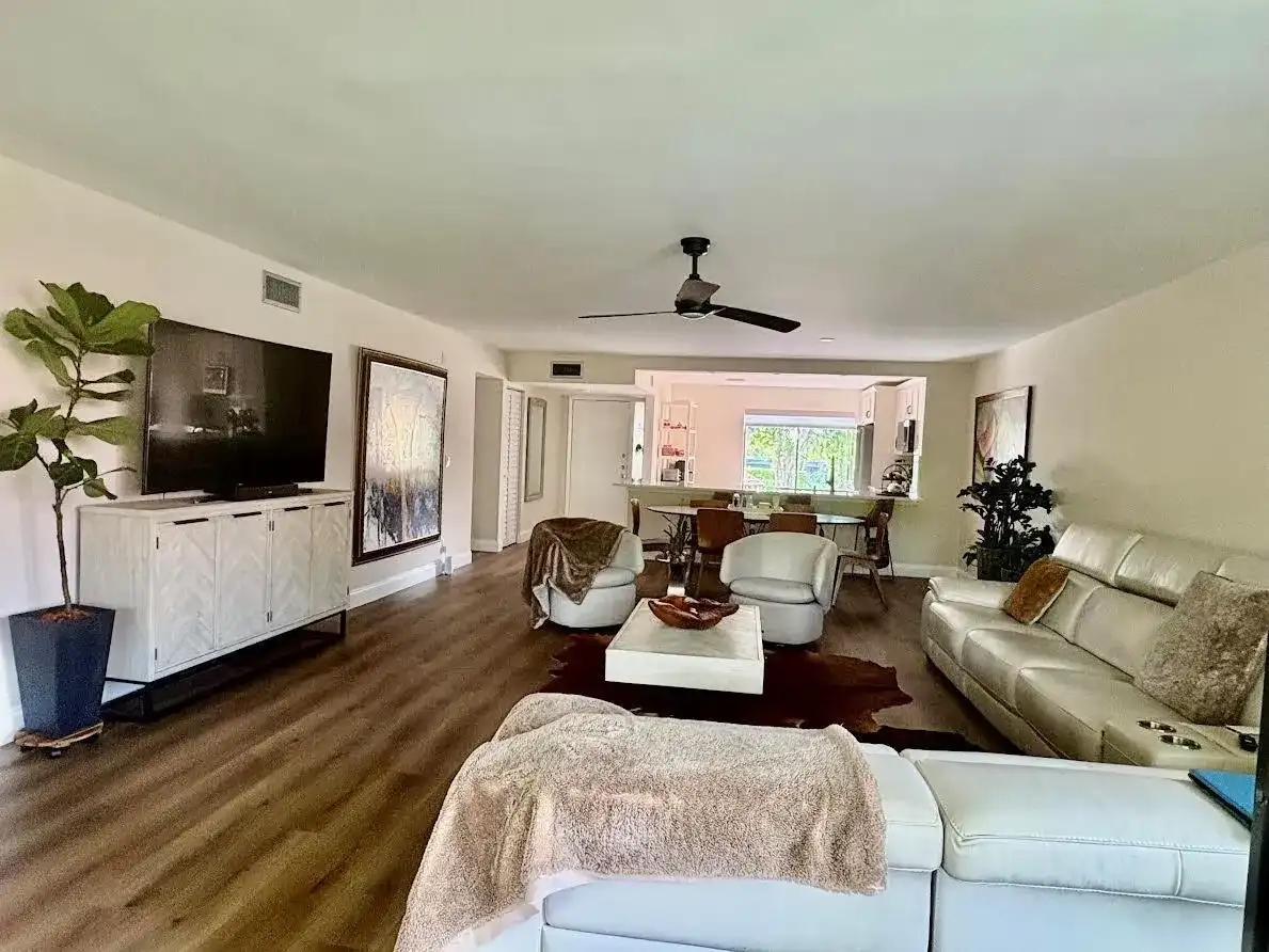 11280 Green Lake Drive # 203, Boynton Beach FL 33437