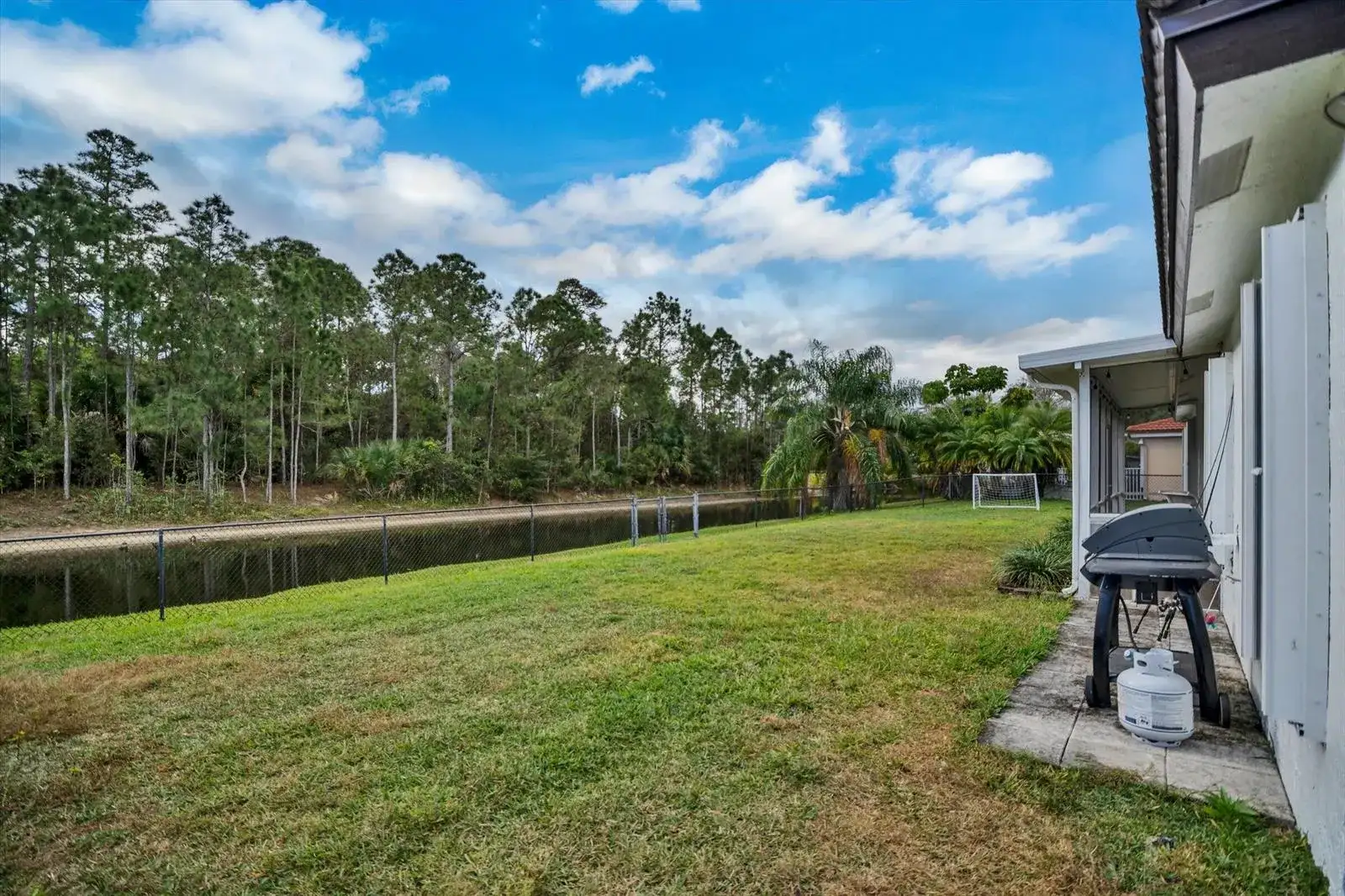 112 Cocoplum Circle, Royal Palm Beach FL 33411 photo 5