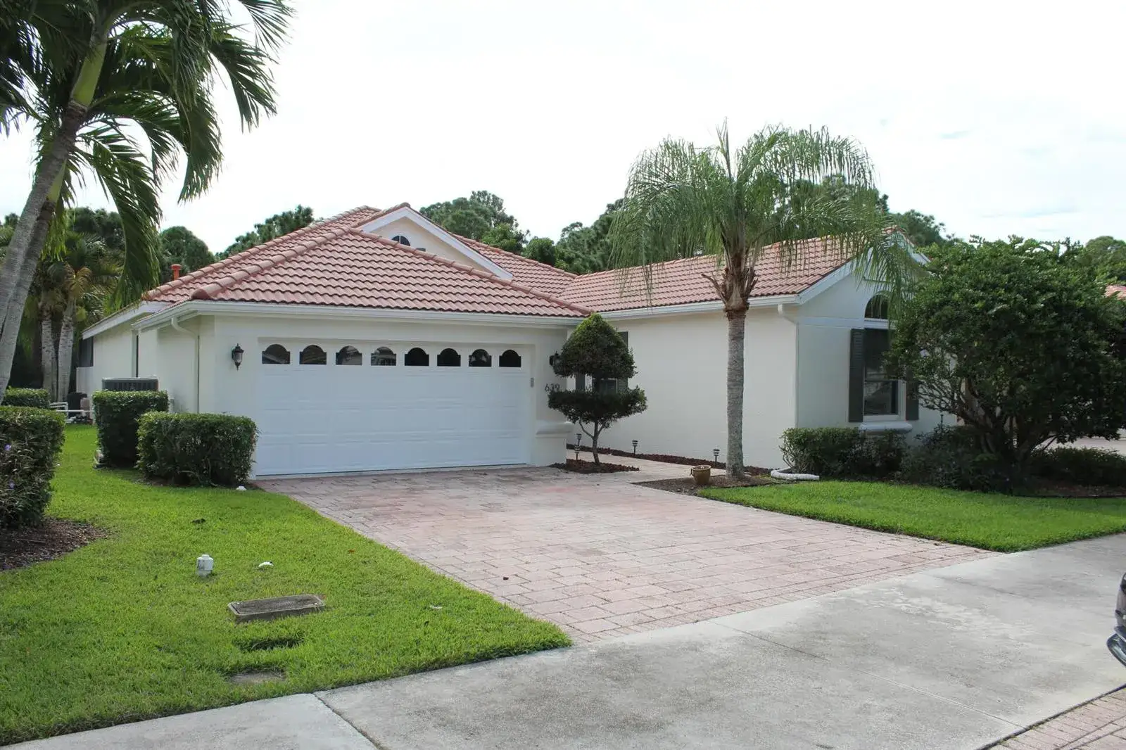 639 SW Lake Charles Circle Circle, Port St. Lucie FL 34986