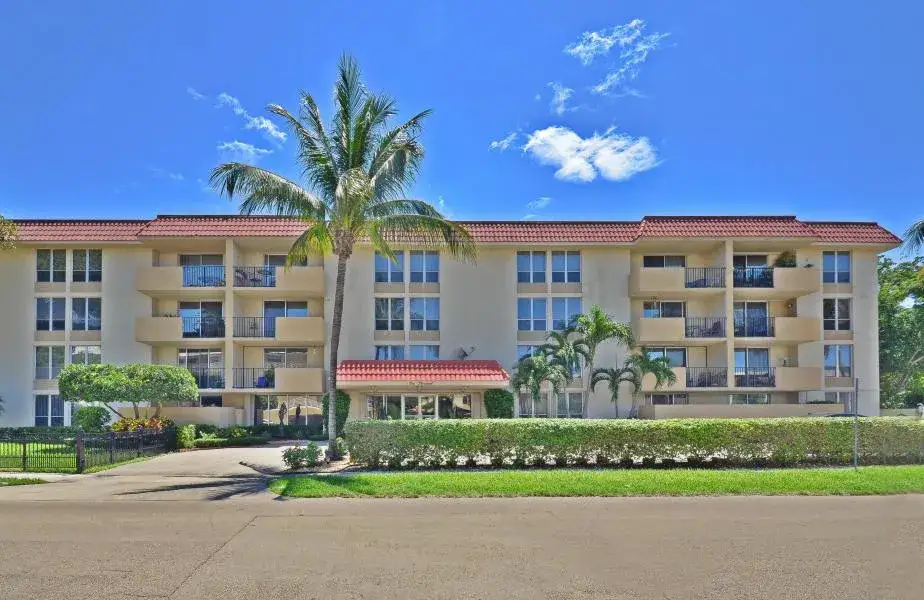 1000 Spanish River Road # 3k, Boca Raton FL 33432