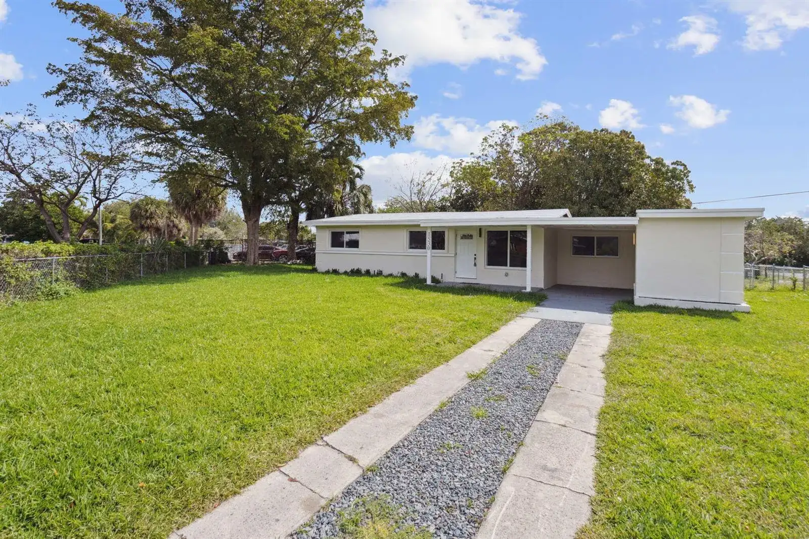 1530 NW 18th Court, Fort Lauderdale FL 33311 photo 2