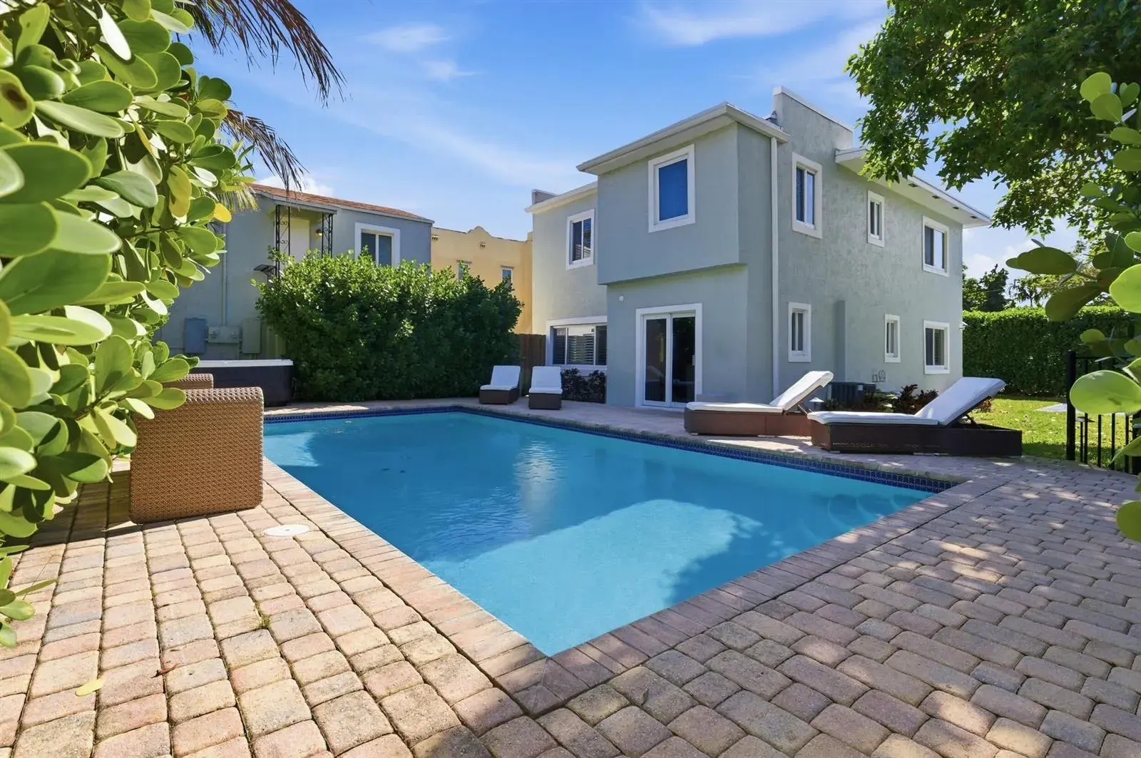 921 Ortega Road, West Palm Beach FL 33405