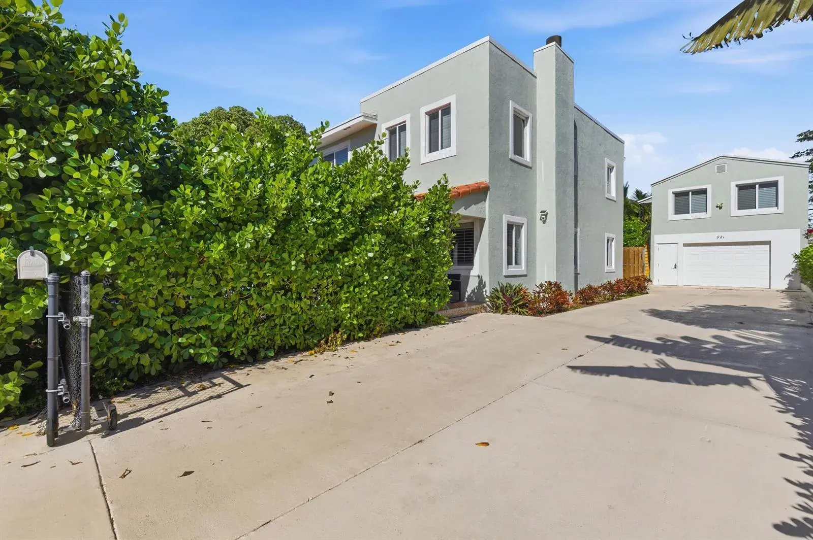 921 Ortega Road, West Palm Beach FL 33405