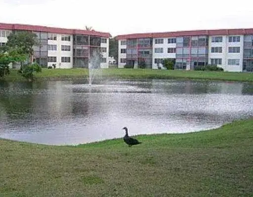 681 S Hollybrook Drive # 105, Pembroke Pines FL 33025