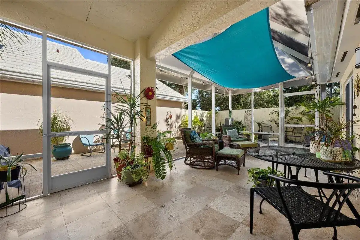 11 Dorchester Circle, Palm Beach Gardens FL 33418 photo 3