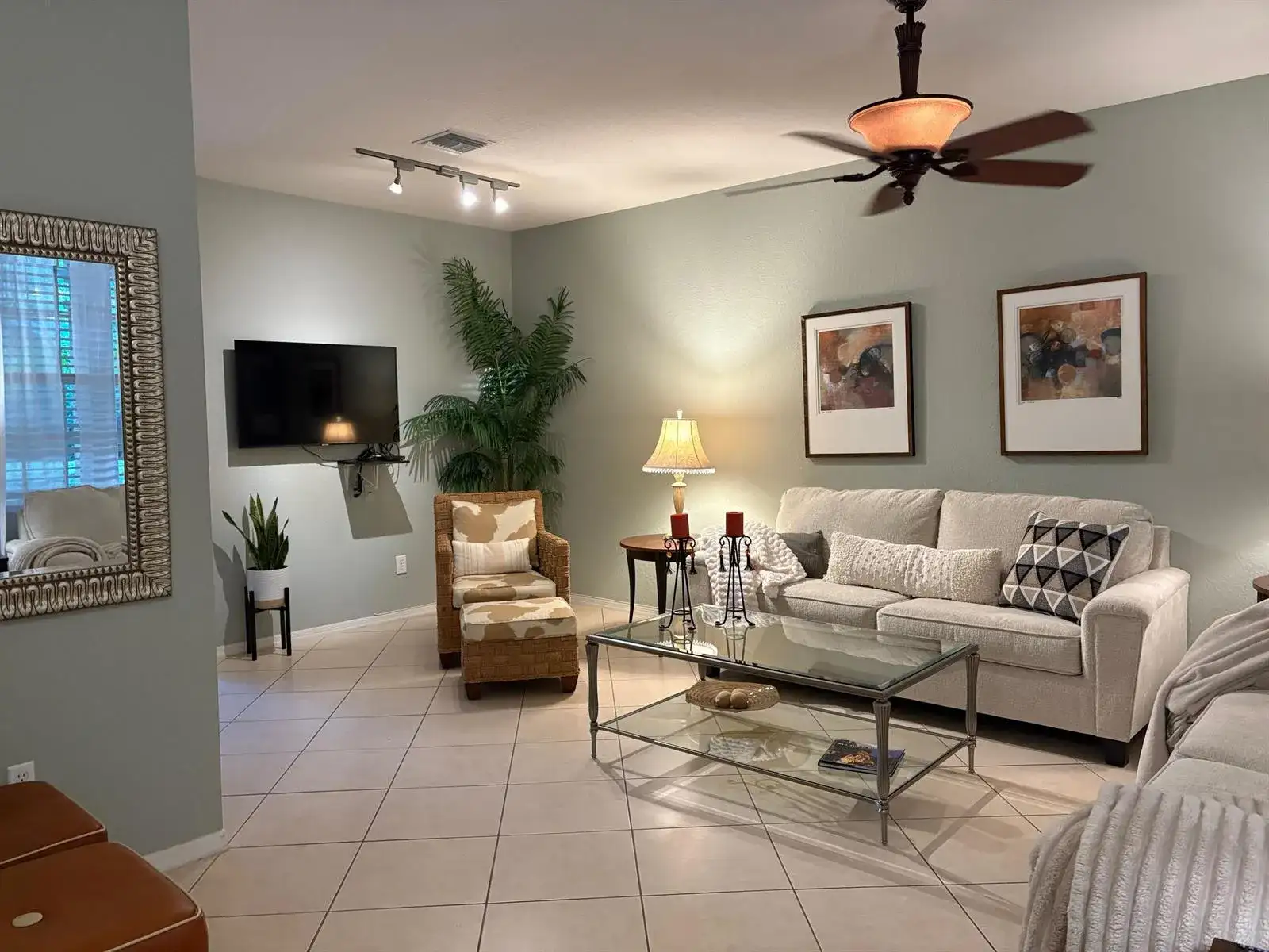 188 W Thatch Palm Circle, Jupiter FL 33458 photo 2