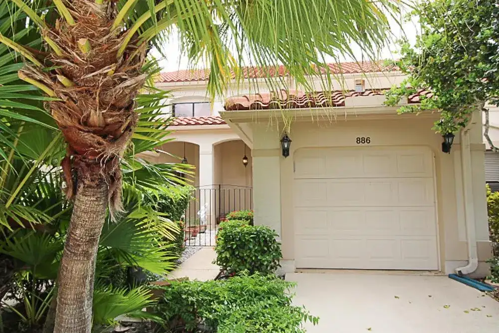 886 Windermere Way, Palm Beach Gardens FL 33418 photo 2