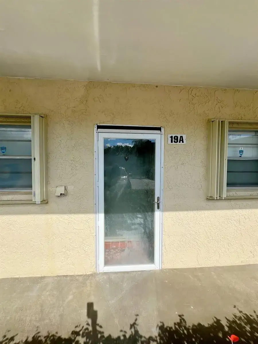 126 Sparrow Drive # 19a, Royal Palm Beach FL 33411 photo 3