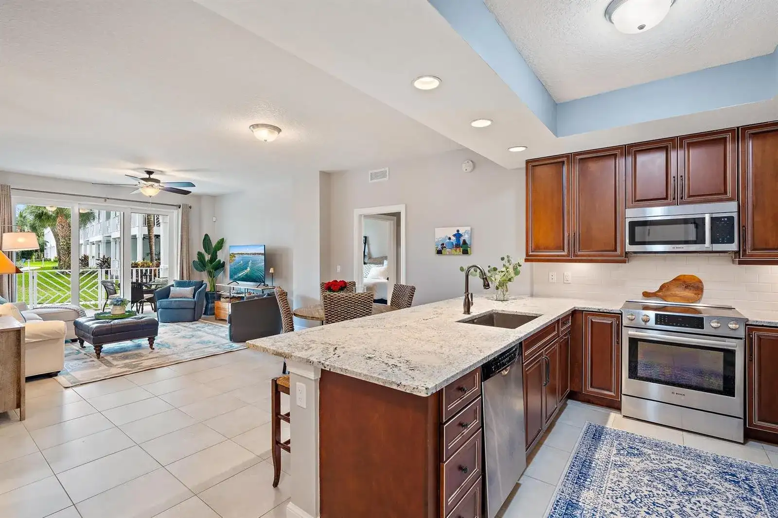 814 Bay Colony Drive S, Juno Beach FL 33408 photo 2