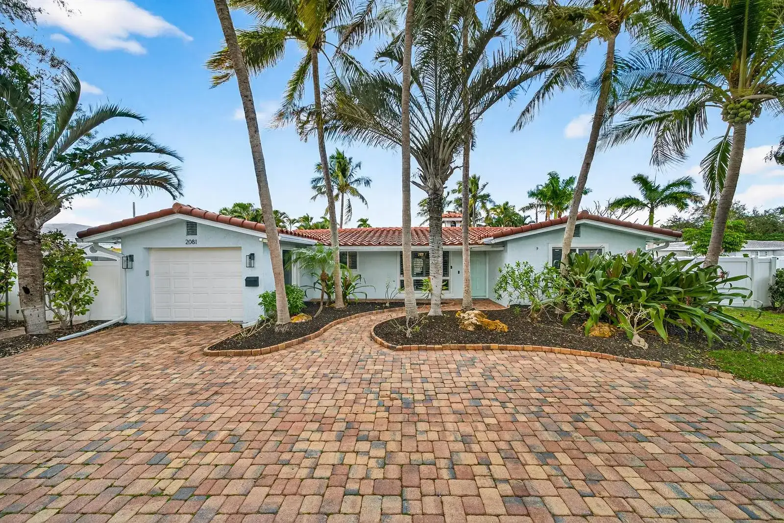 2081 NE 25th Street, Lighthouse Point FL 33064 photo 4