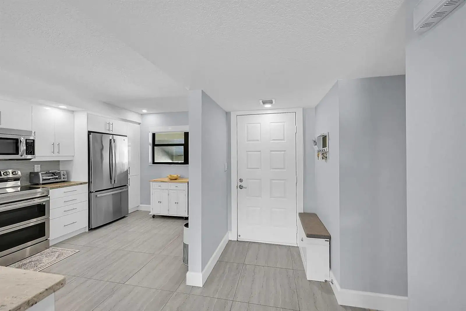 12870 Briarlake Drive # 201, Palm Beach Gardens FL 33418 photo 4