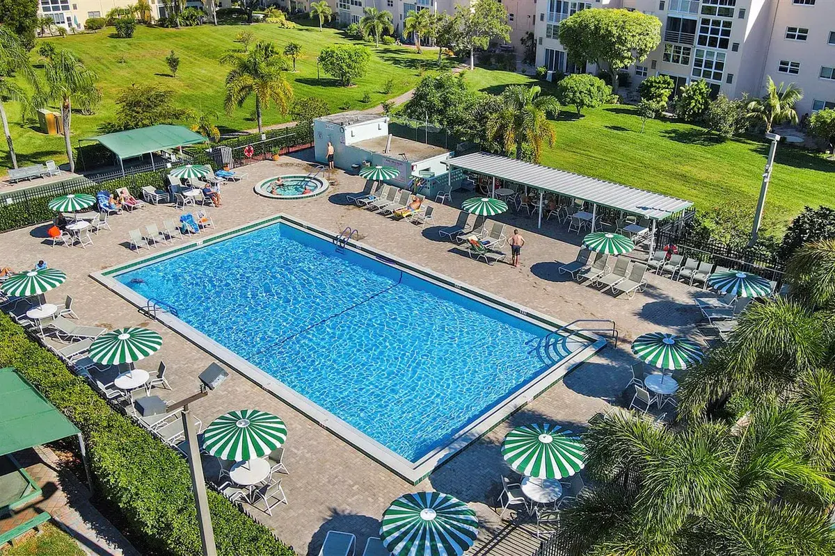 2515 NE 2nd Court # 315, Boynton Beach FL 33435