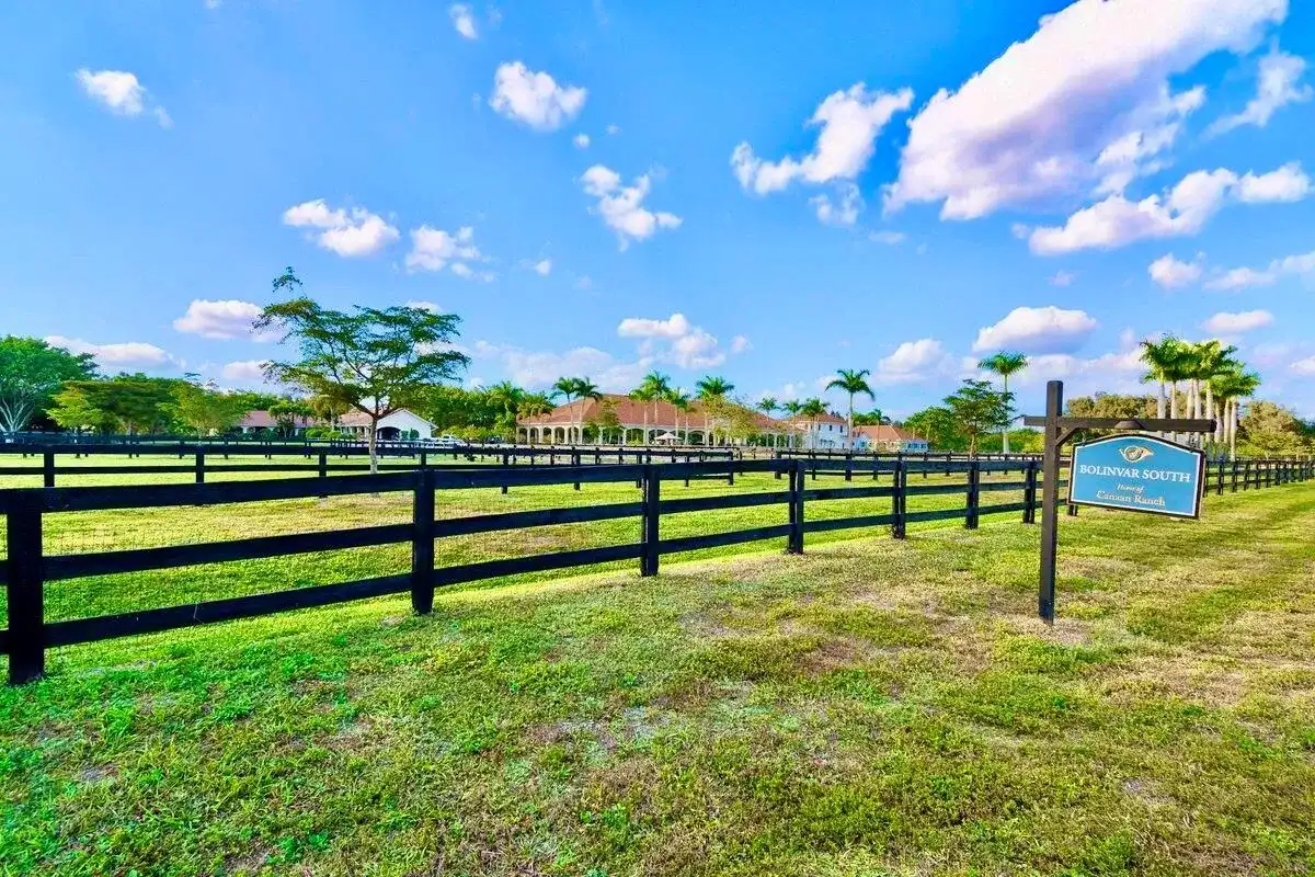 5625 140th Avenue S, Wellington FL 33449