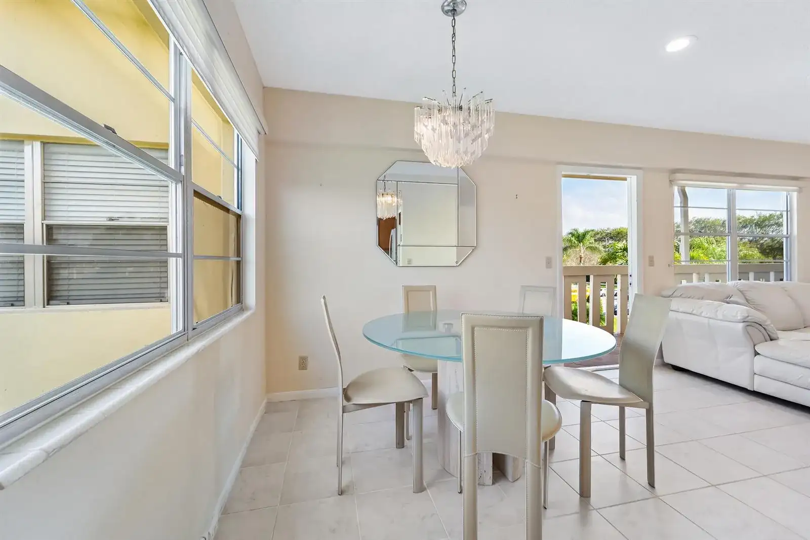 200 Dorset E, Boca Raton FL 33434 photo 4
