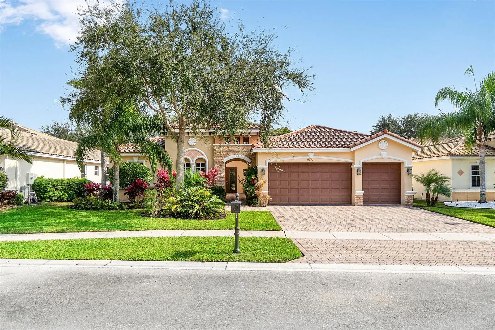 9466 Campi Drive, Lake Worth FL 33467 photo 2